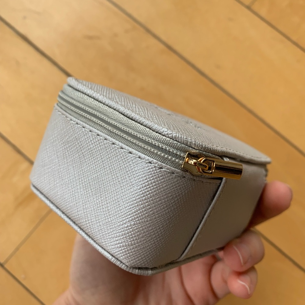 Travel jewelry box - Picture 3 of 5